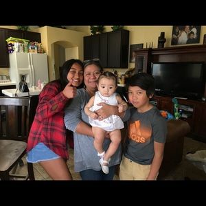 Meet your Posher, Andrea